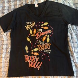 V-Neck T-Shirt Size L